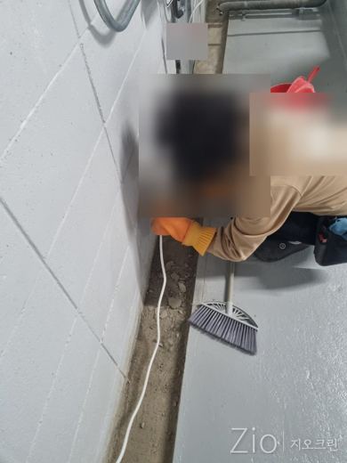배수로 이물질 제거
